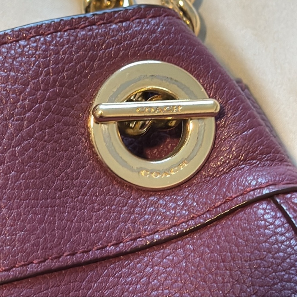 COACH Edie Turnlock Leather Shoulder Bag, Model 36855 with Hold Accents. - Picture 11 of 16